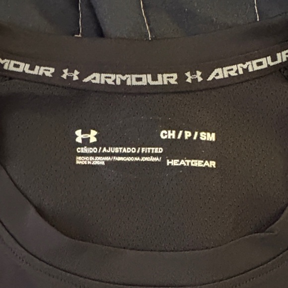 Under Armour Black Men's Jersey Fitted - Picture 3 of 3